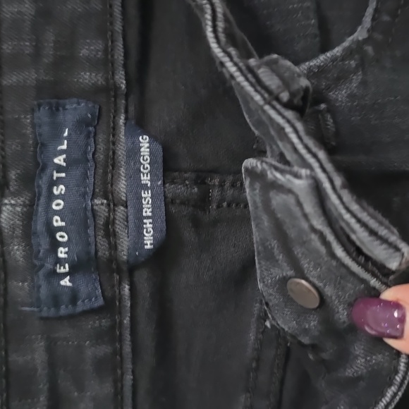 Jeans - Picture 2 of 4